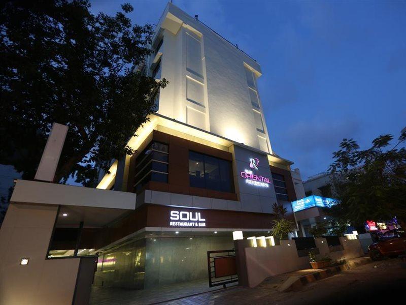 The Oriental Residency Hotel Mumbai Exterior photo