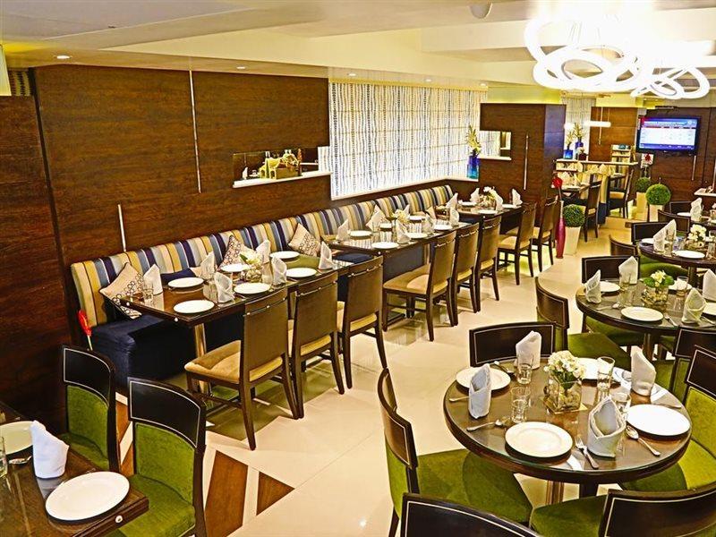 The Oriental Residency Hotel Mumbai Exterior photo