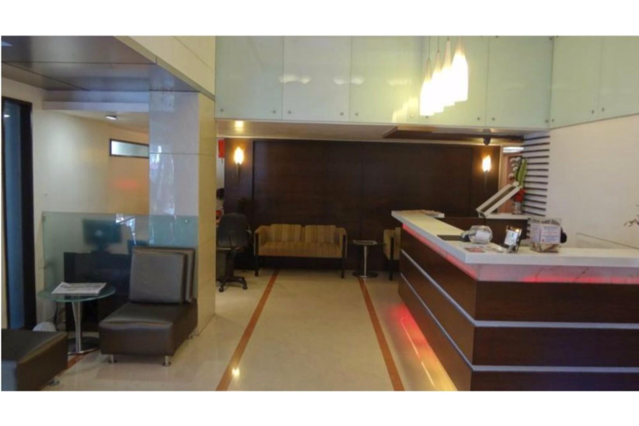 The Oriental Residency Hotel Mumbai Exterior photo