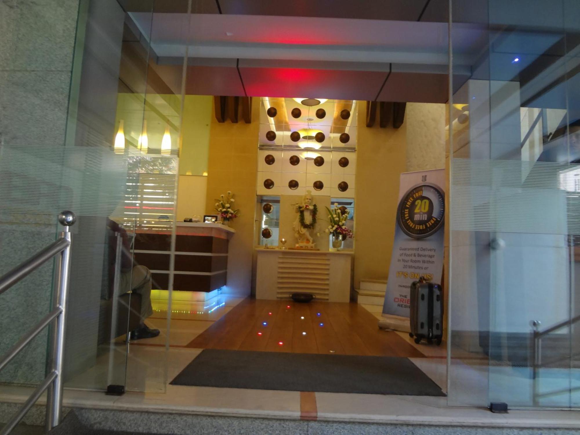 The Oriental Residency Hotel Mumbai Exterior photo