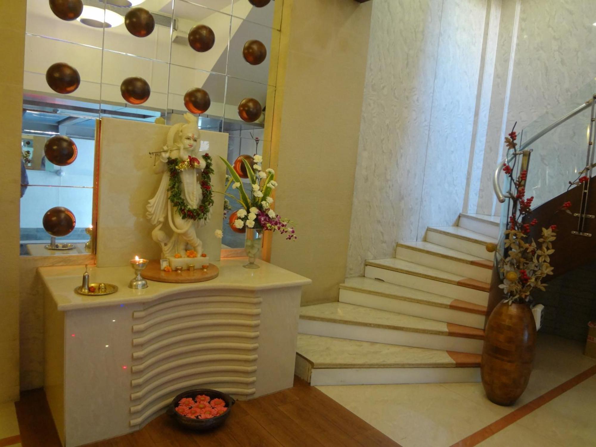 The Oriental Residency Hotel Mumbai Exterior photo