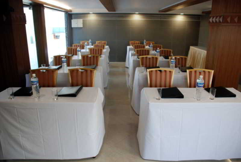 The Oriental Residency Hotel Mumbai Exterior photo